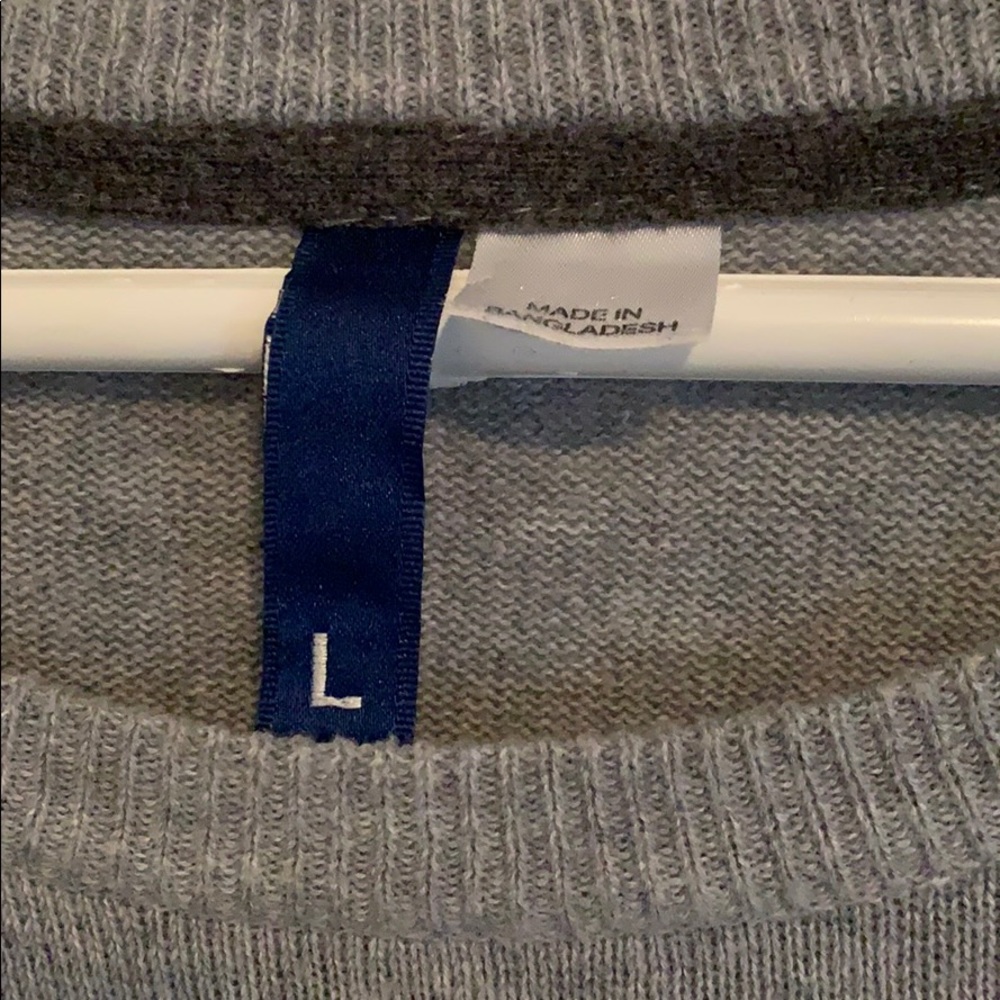H&M sweater - Picture 2 of 4